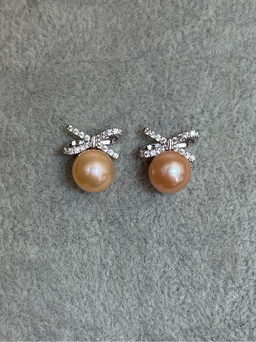 9mm Freshwater Pearl Bow Stud Earrings - Champagne Pearls with Crystal Accents